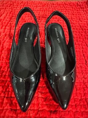 Madden Girl Black Patent Pointed-Toe Slingback Flats